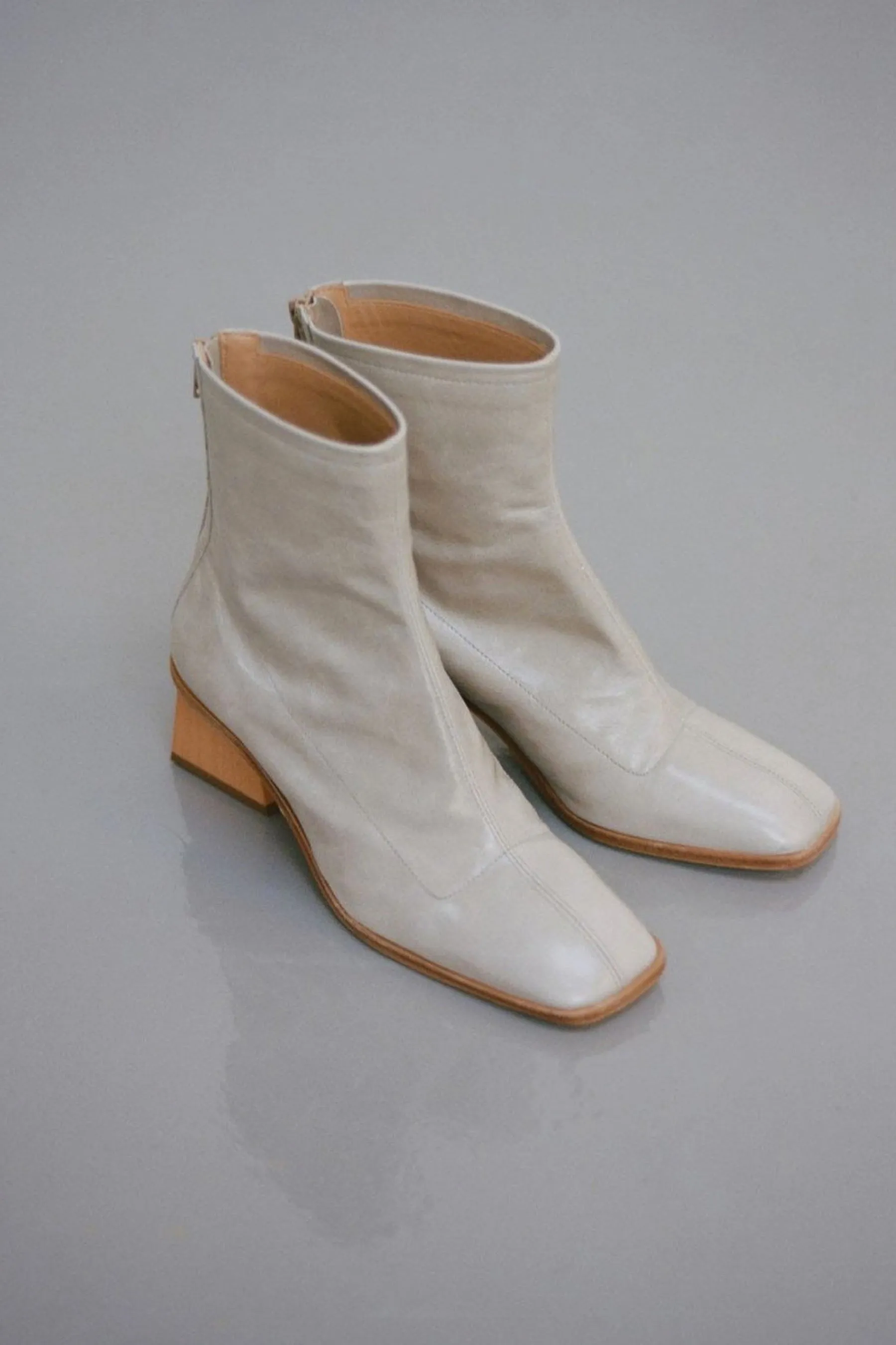 Grey Saturno Boot